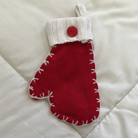 NEW 8 Christmas Red Mitten Gift Card Holder - Picture 4 of 7